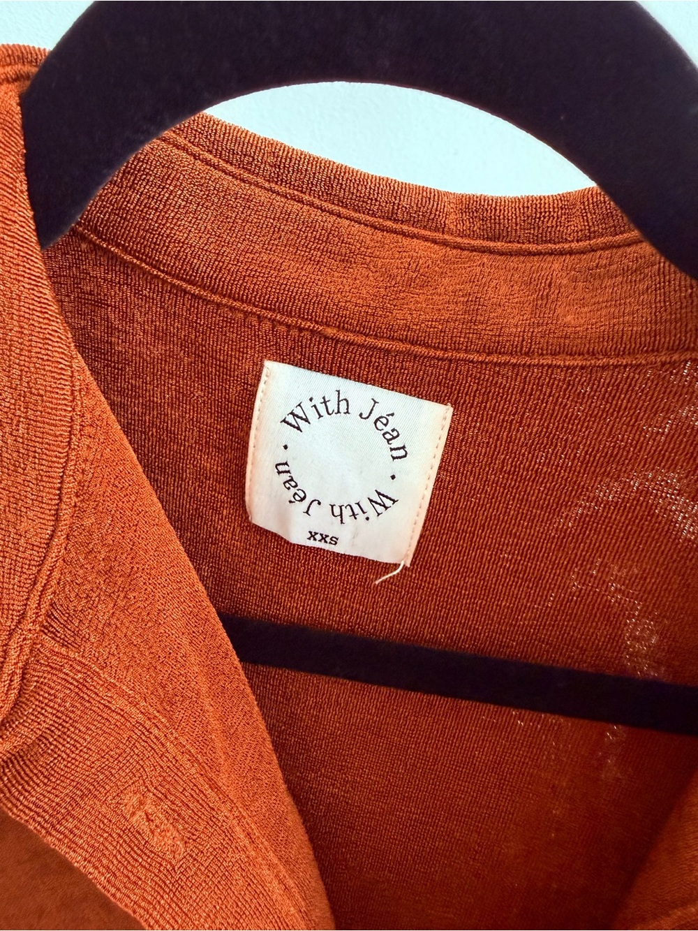 With Jean Rust Brown Ruched Button-Front Long Sleeve Top - Picture 3 of 3